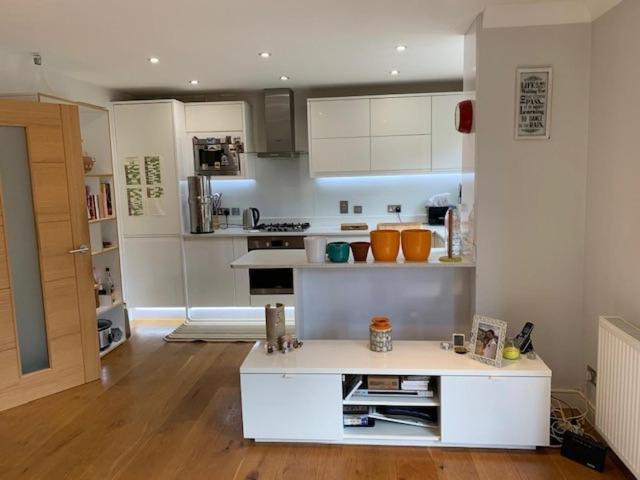 Chic 3 Bed Apartment Near London Bridge With Balcony Exterior foto
